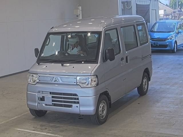 1029 MITSUBISHI MINICAB VAN U61V 2013 г. (ARAI Oyama)